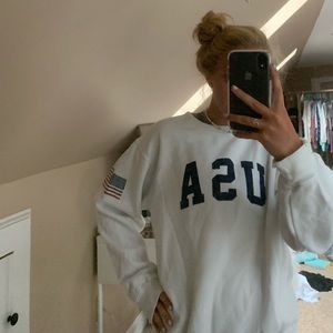 Brandy Melville USA crewneck